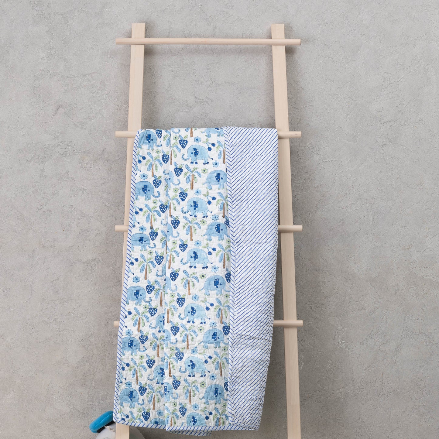 Elephant kids quilt