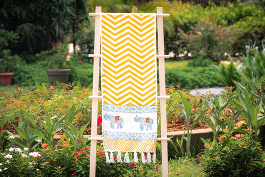 Sunny Elephant Wave Table Runners