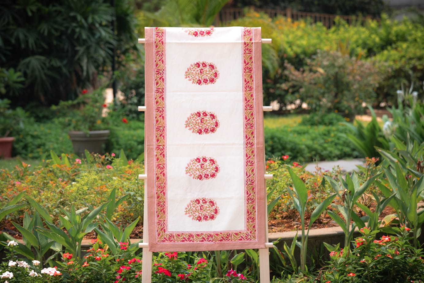 Peach Paisley Table Runners