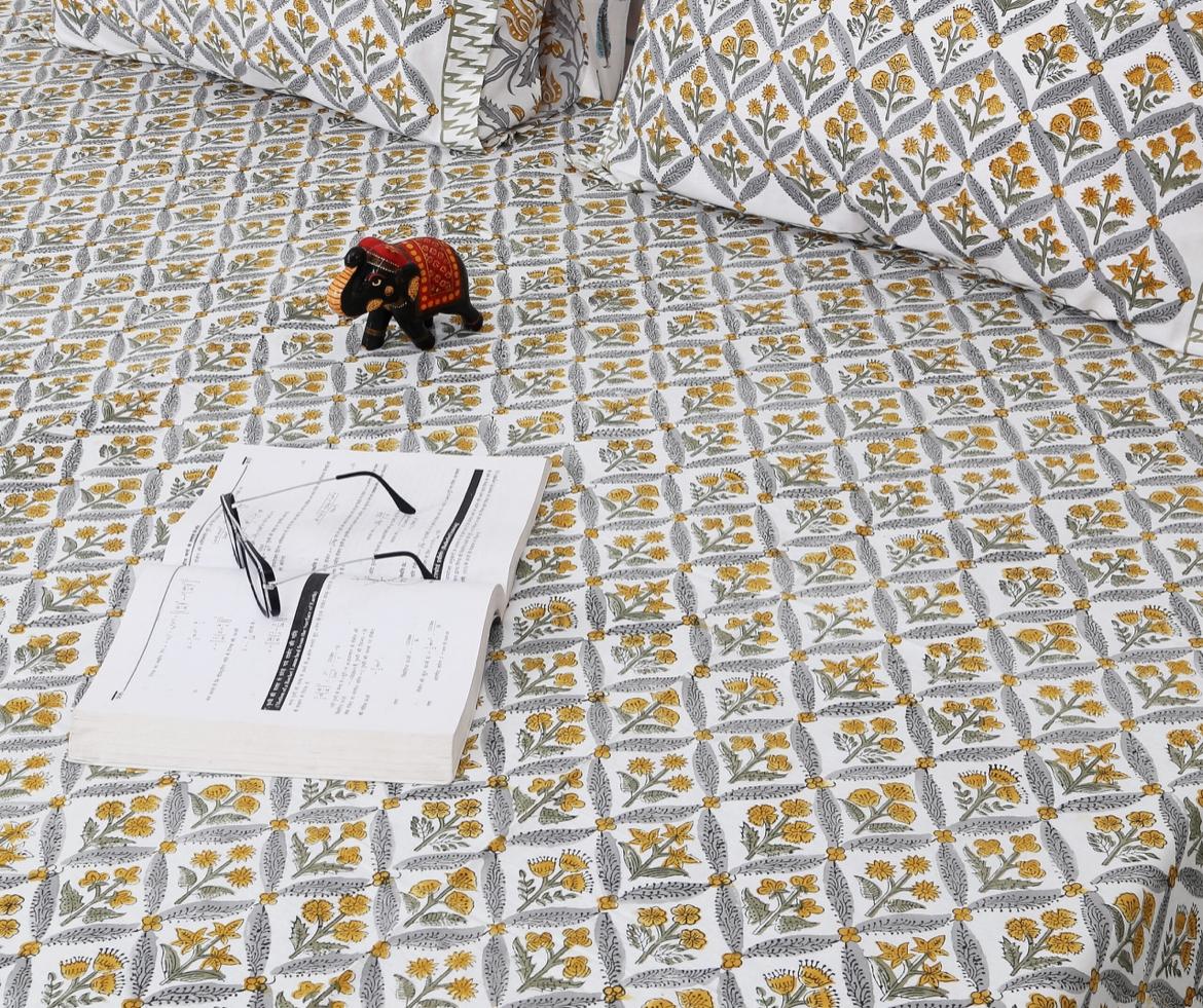 ⁠bedsheet + bedcover set