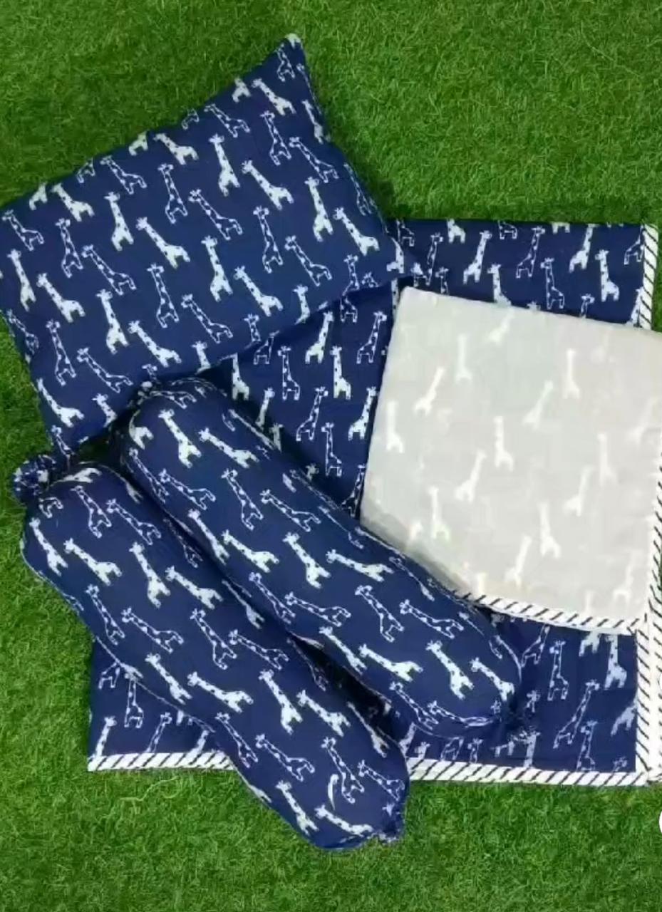Blue Giraffe Bedsheet